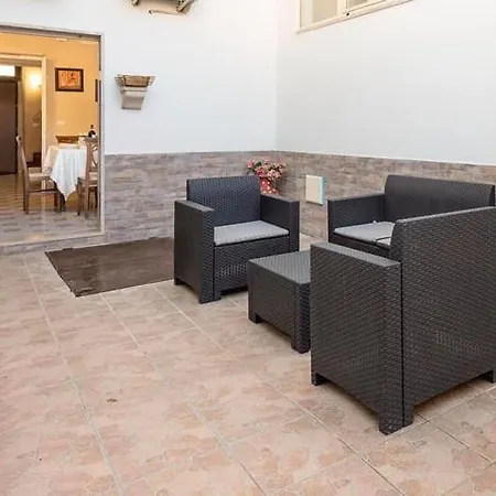 La Casa Di Anna بيت للعطل *
